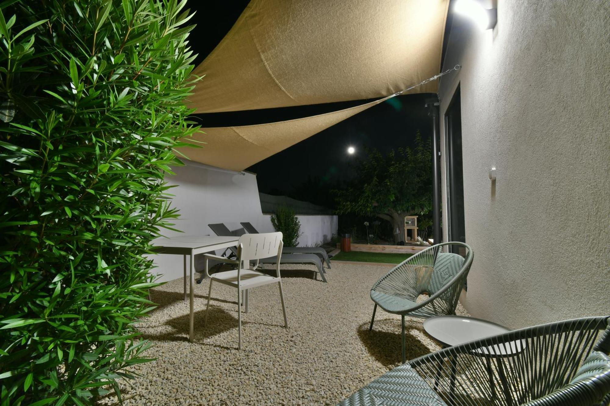 Une Nuit En Luberon Puyvert Экстерьер фото